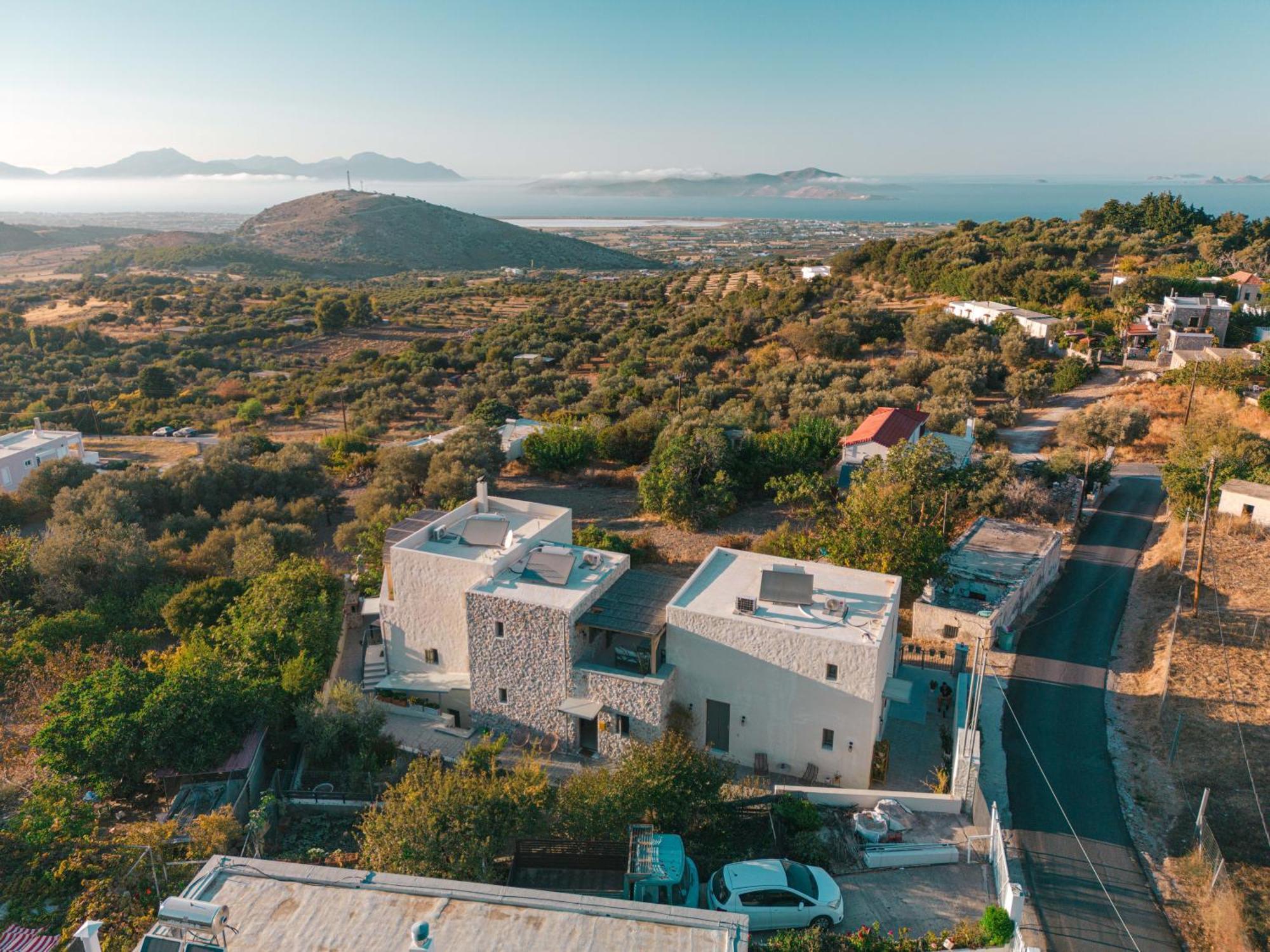 Villa Rosa - Luxury Villas With Panoramic Views Lagoudi Zia Bagian luar foto
